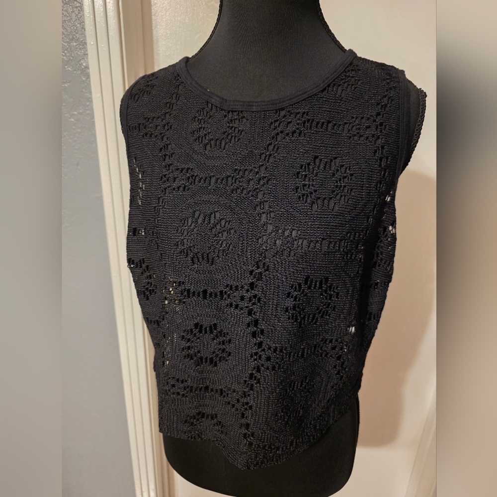Bisou Bisou Black Crochet Top Size L
